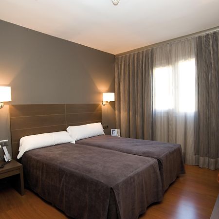 אלקאלה דה הנארס Hotel Cisneros חדר תמונה