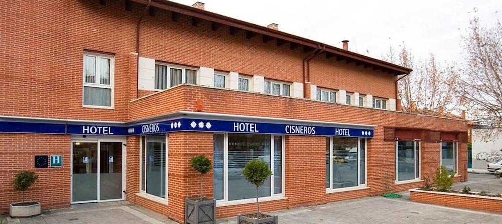 אלקאלה דה הנארס Hotel Cisneros מראה חיצוני תמונה