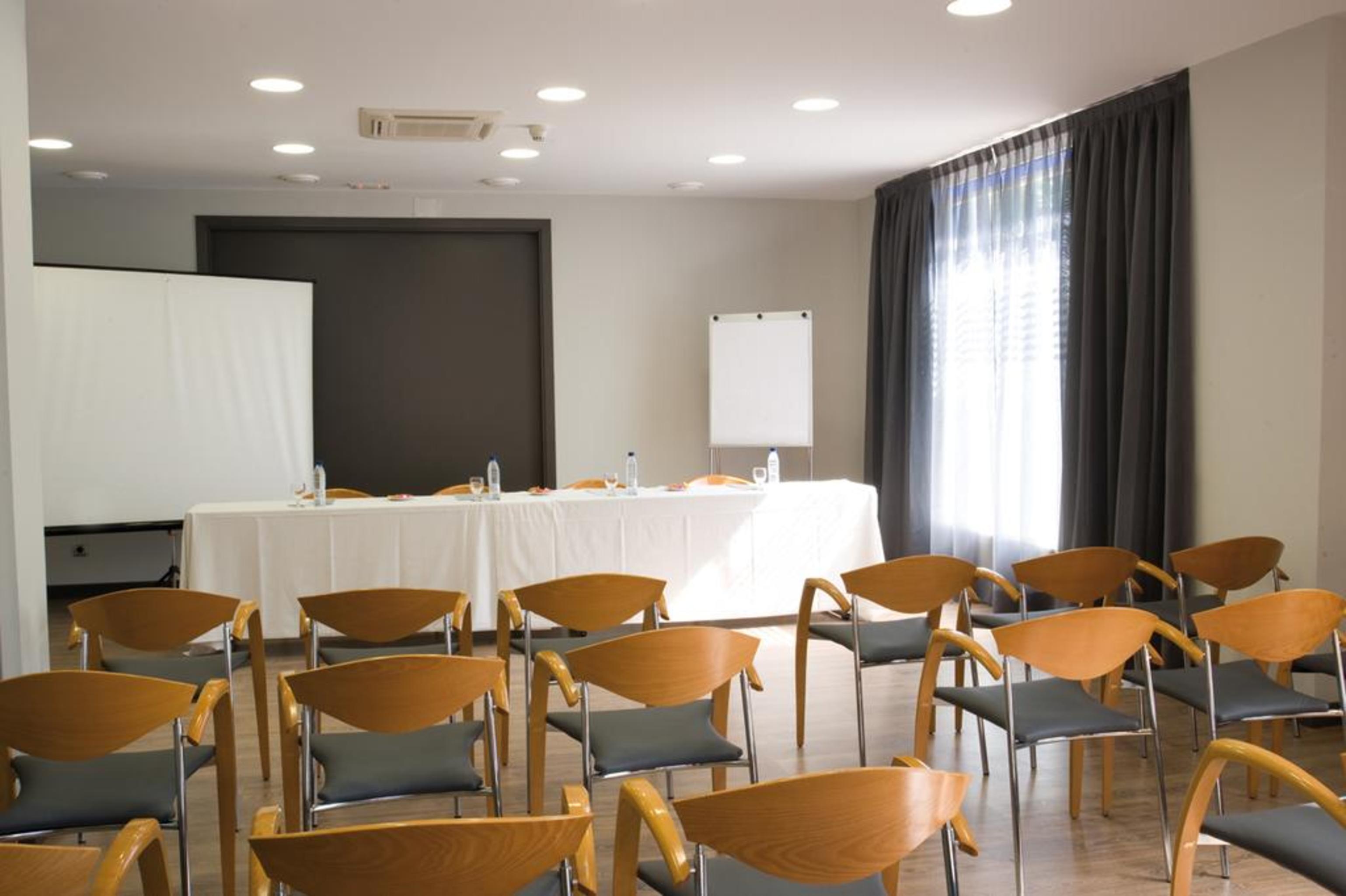 אלקאלה דה הנארס Hotel Cisneros מתקנים תמונה