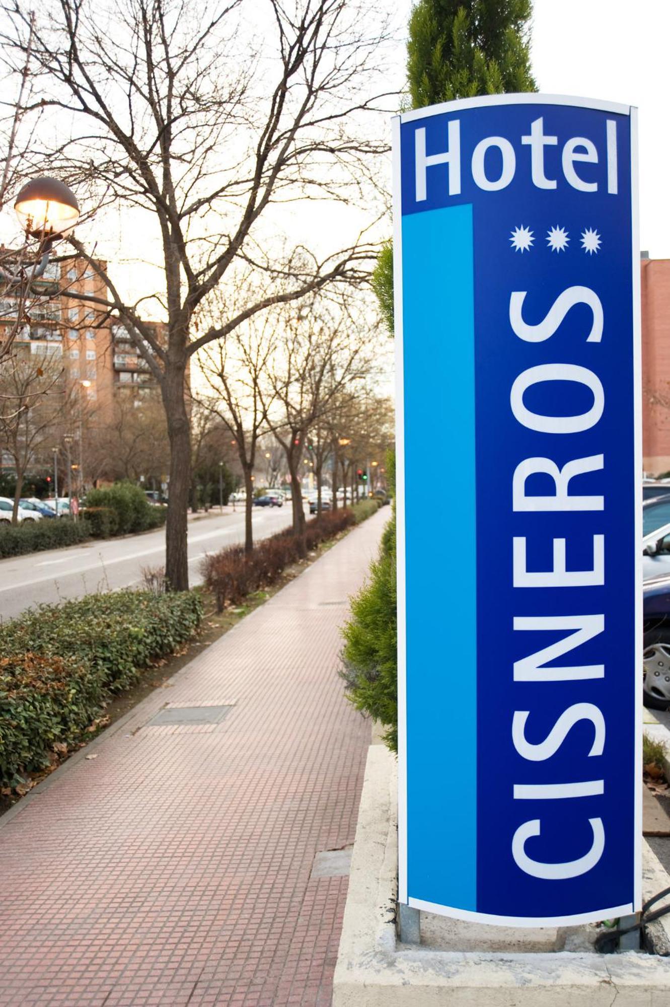 אלקאלה דה הנארס Hotel Cisneros מראה חיצוני תמונה